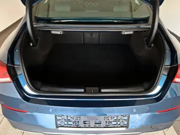 MERCEDES-BENZ CLA 250e Coupé Leder Navi LED Kamera P…