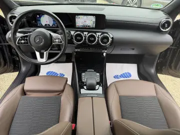 MERCEDES-BENZ CLA 200 d 4M Progressive LEDER TOTWINK…
