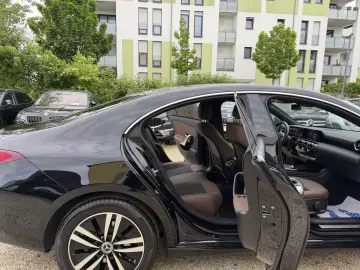 MERCEDES-BENZ CLA 200 d 4M Progressive LEDER TOTWINK…
