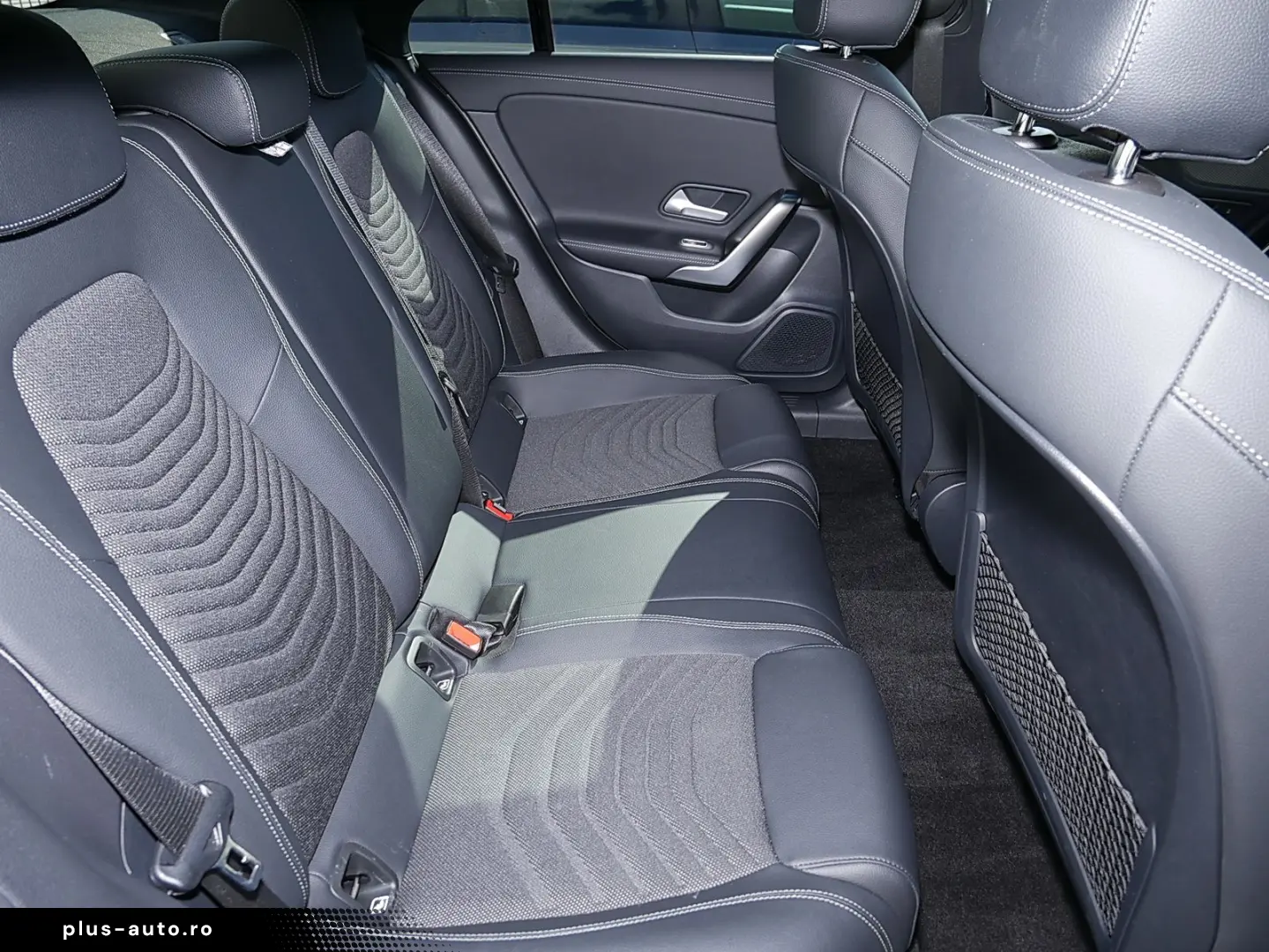 MERCEDES-BENZ CLA 180 Coupé PROGRESSIVE MULTIBEAM LED NIGHT