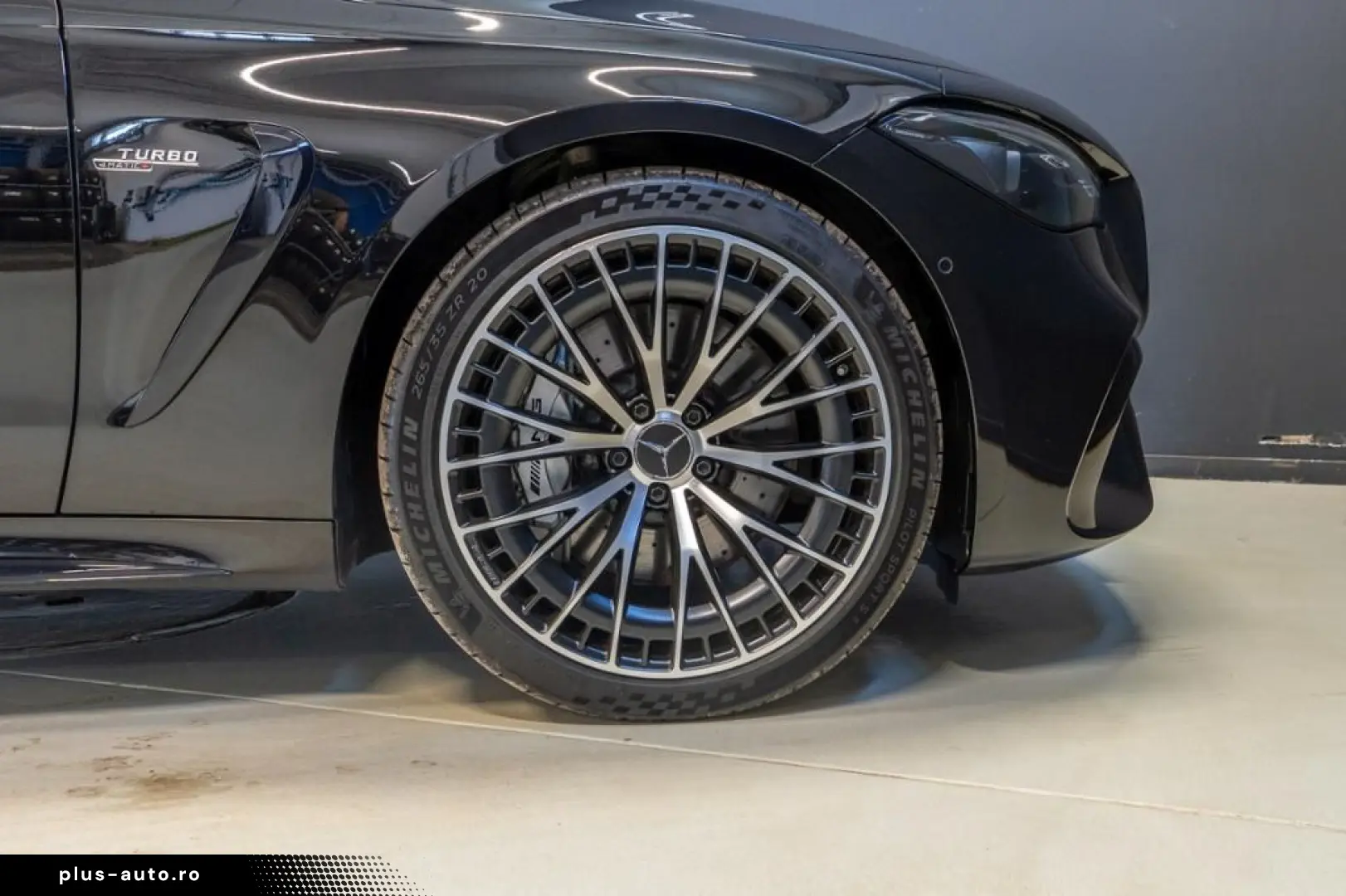 MERCEDES-BENZ AMG CLE53 4M  Night Pano 20  Burm Perf Digital