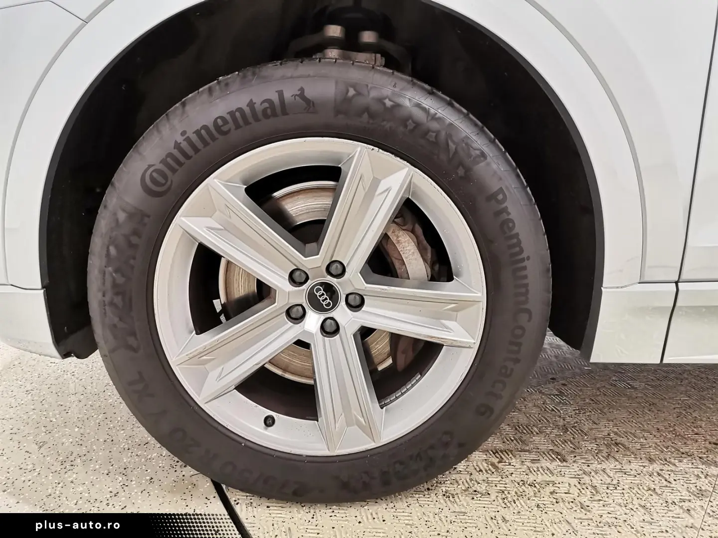 AUDI Q8 3.0 TFSI 55 e quattro PHEV LED Navi Sound RFK