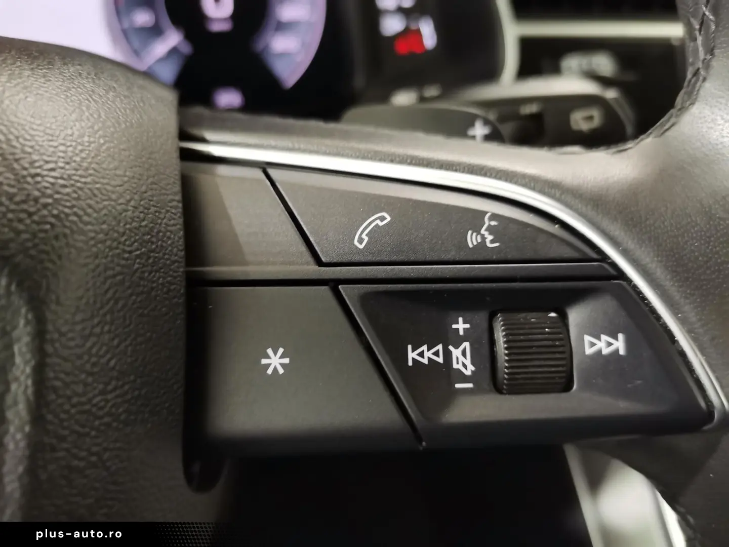 AUDI Q8 3.0 TFSI 55 e quattro PHEV LED Navi Sound RFK