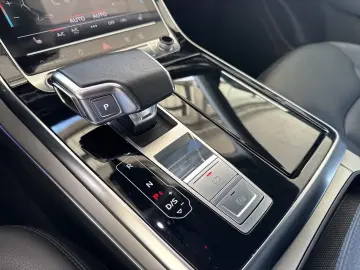 AUDI Q8 55 HYBRID Qu. KAMERA ACC ALU20  eKLAPPE NAVI
