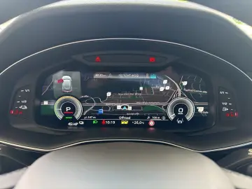 AUDI Q8 55 HYBRID Qu. KAMERA ACC ALU20  eKLAPPE NAVI