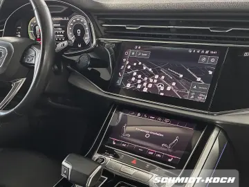 AUDI Q8 SUV 55 3.0 TFSI e quattro RFK ACC LEDER Navi
