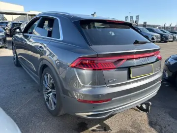 AUDI Q8 55TFSI Quattro S-Line ACC VCockp HUD Memo 21
