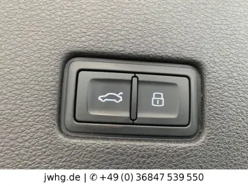 AUDI Q8 55TFSI Quattro S-Line ACC VCockp HUD Memo 21