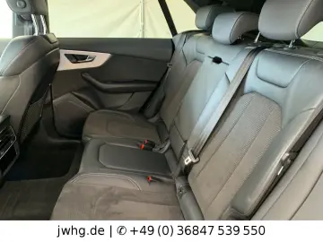 AUDI Q8 55TFSI Quattro S-Line ACC VCockp HUD Memo 21