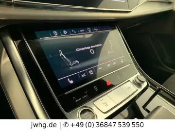 AUDI Q8 55TFSI Quattro S-Line ACC VCockp HUD Memo 21