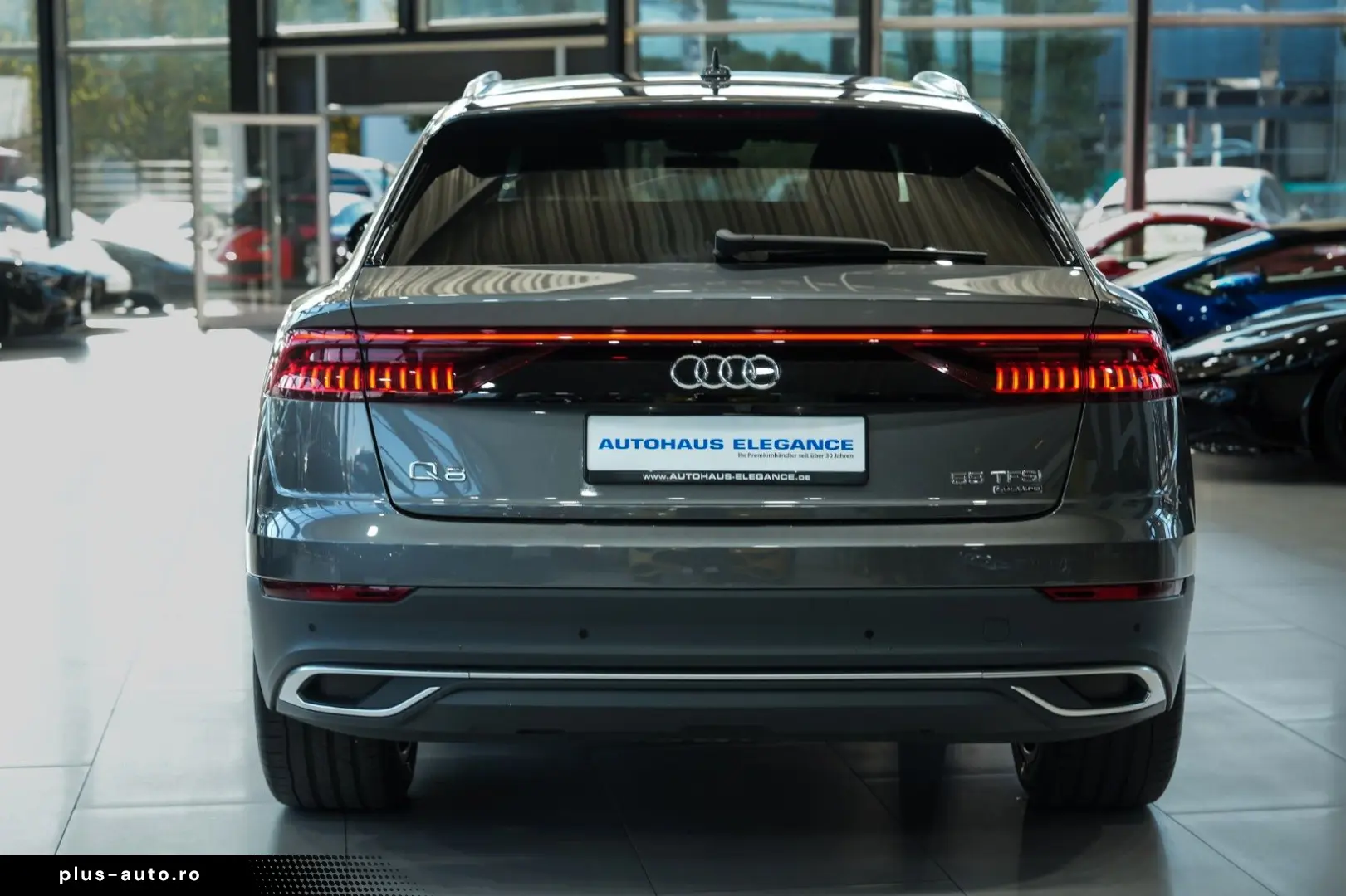 AUDI Q8 55 TFSI quattro S-LINE HEAD-UP SOFT-CLOSE R21