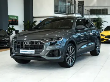 AUDI Q8 55 TFSI quattro S-LINE HEAD-UP SOFT-CLOSE R21
