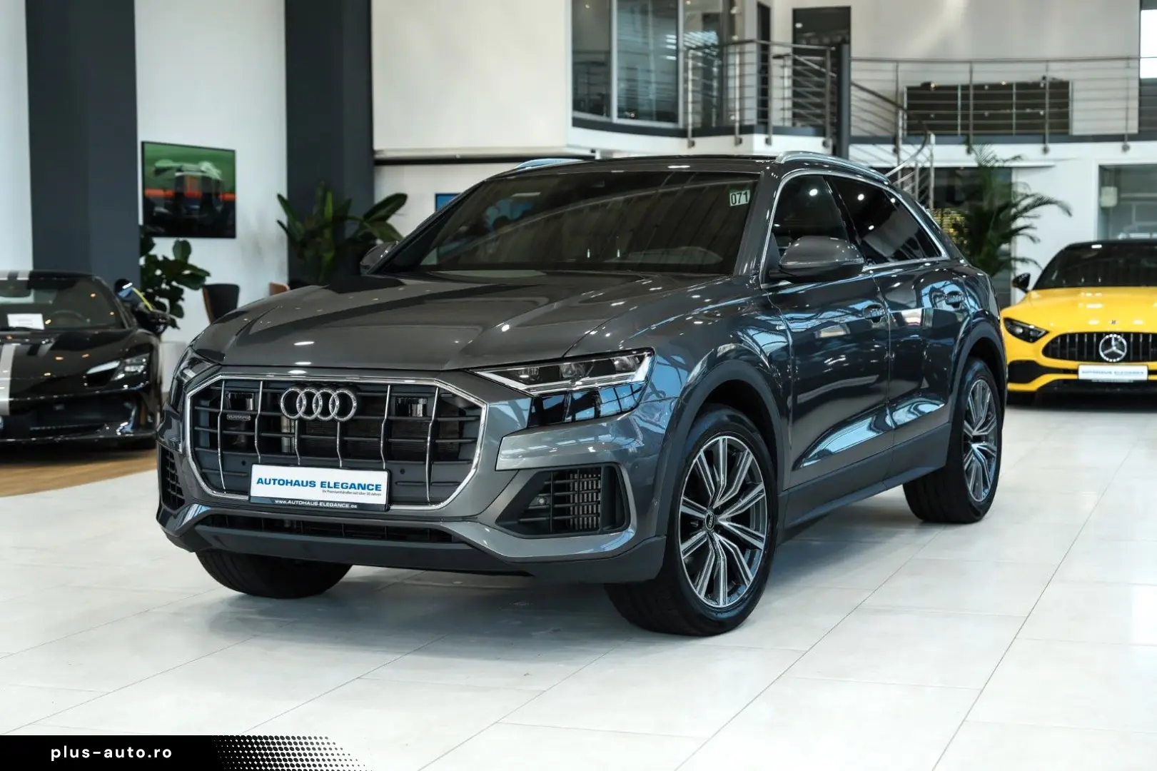 AUDI Q8 55 TFSI quattro S-LINE HEAD-UP SOFT-CLOSE R21