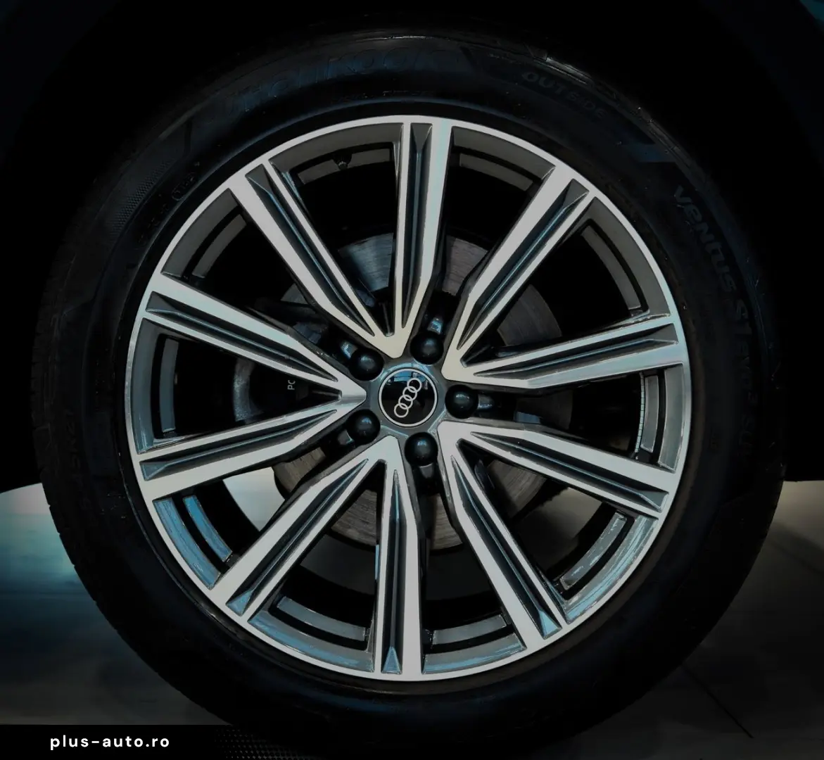 AUDI Q8 55 TFSI quattro S-LINE HEAD-UP SOFT-CLOSE R21