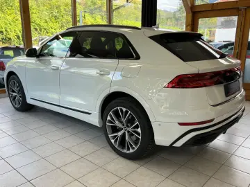 AUDI Q8 55 TFSI e quattro  S-LINE B&O HUD RS-SITZE