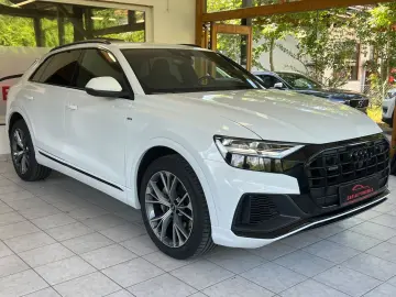 AUDI Q8 55 TFSI e quattro  S-LINE B&O HUD RS-SITZE