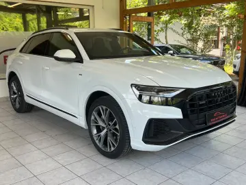 AUDI Q8 55 TFSI e quattro  S-LINE B&O HUD RS-SITZE