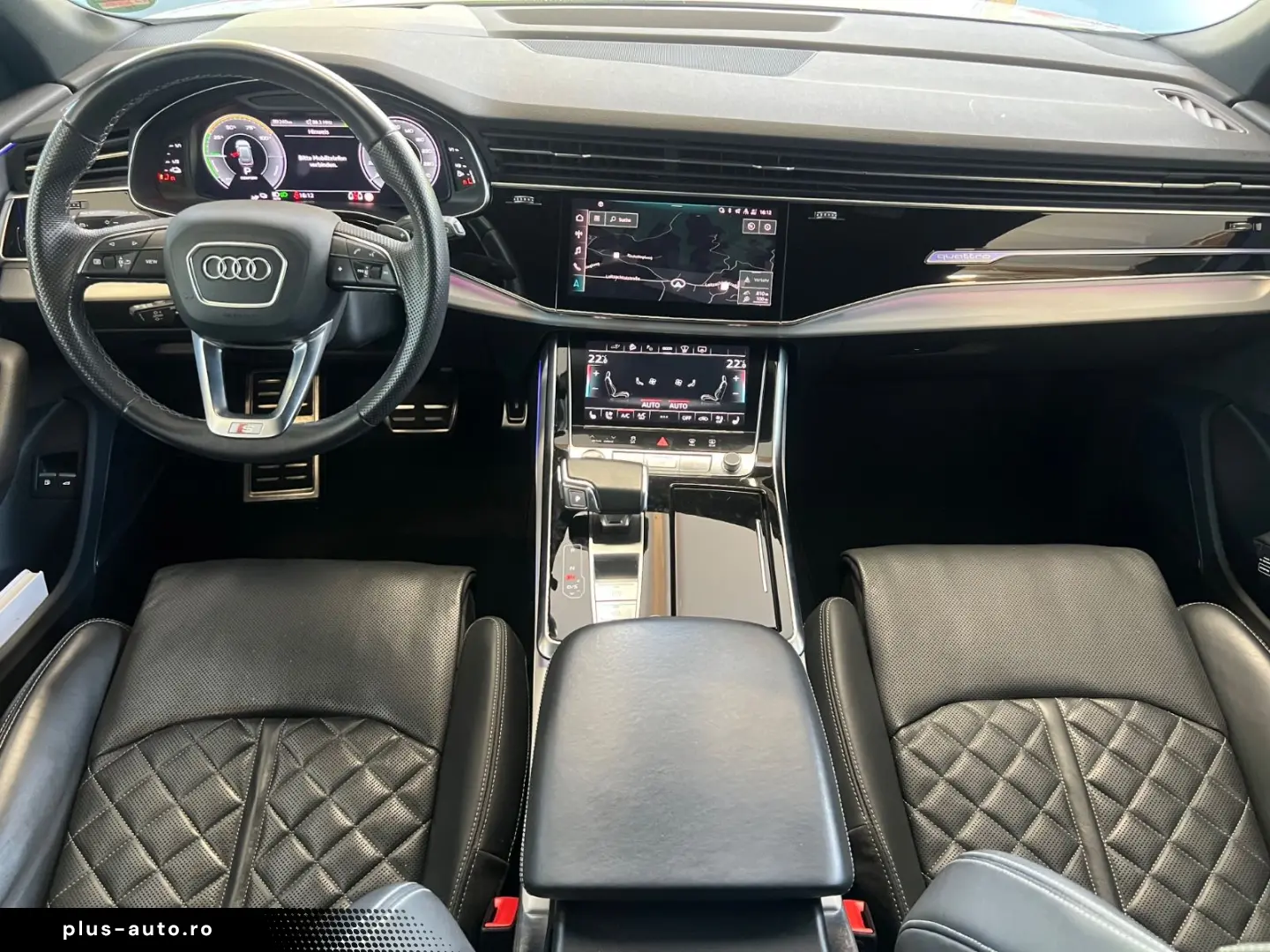 AUDI Q8 55 TFSI e quattro  S-LINE B&O HUD RS-SITZE