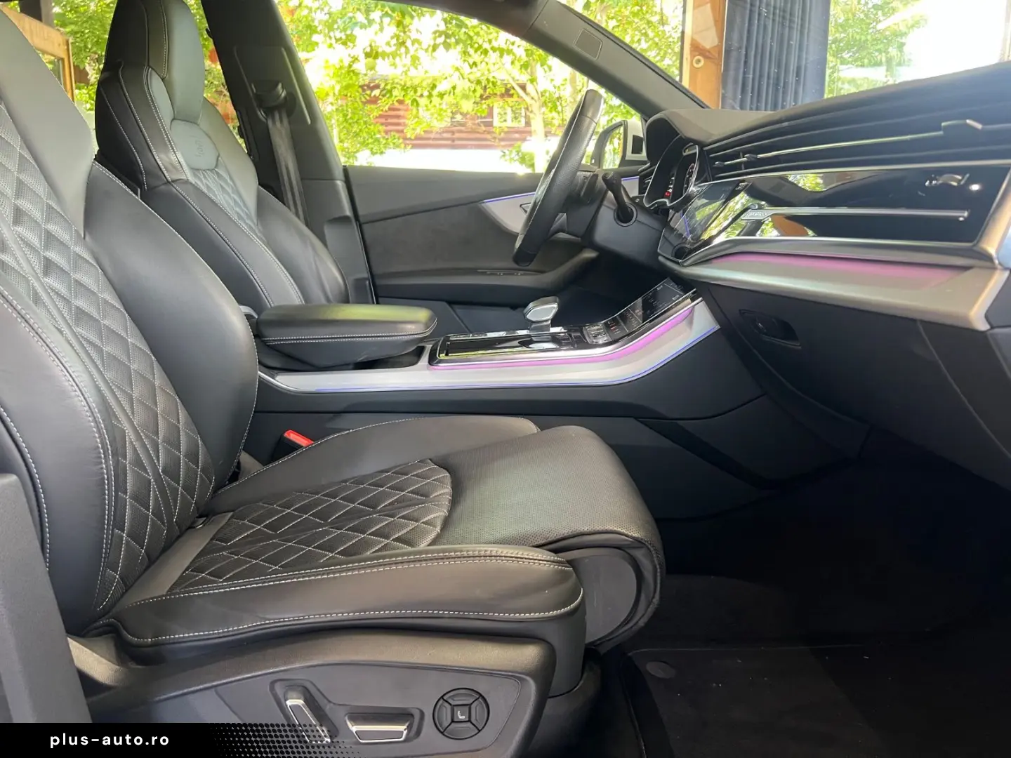 AUDI Q8 55 TFSI e quattro  S-LINE B&O HUD RS-SITZE