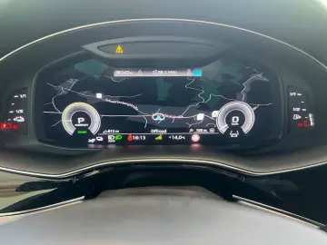 AUDI Q8 55 TFSI e quattro  S-LINE B&O HUD RS-SITZE