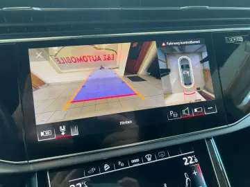 AUDI Q8 55 TFSI e quattro  S-LINE B&O HUD RS-SITZE