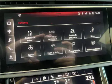 AUDI Q8 55 TFSI e quattro  S-LINE B&O HUD RS-SITZE