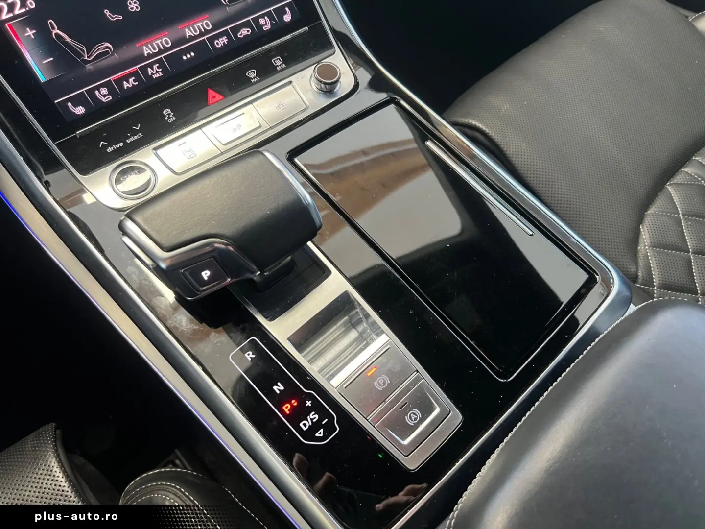 AUDI Q8 55 TFSI e quattro  S-LINE B&O HUD RS-SITZE