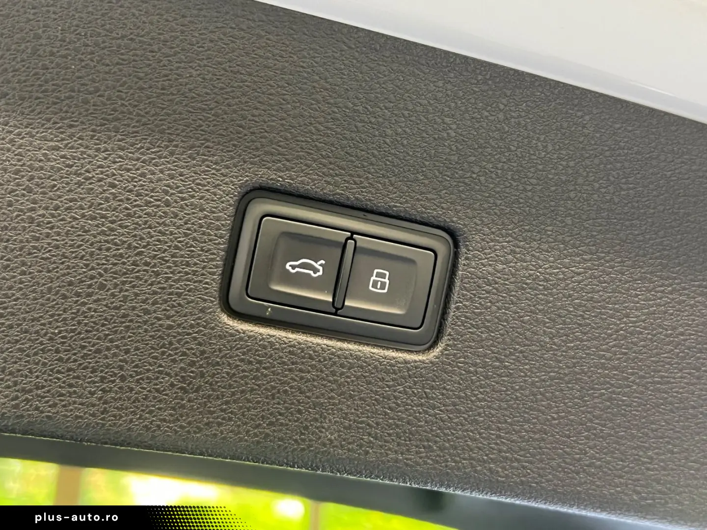AUDI Q8 55 TFSI e quattro  S-LINE B&O HUD RS-SITZE