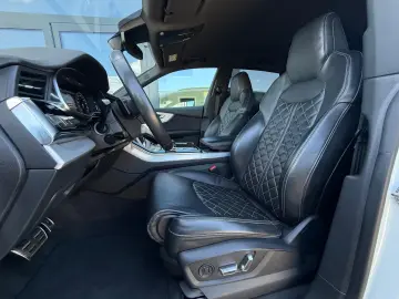 AUDI Q8 S-Line 50 TDI quattro TDI AHK LUFT 22-ZOLL
