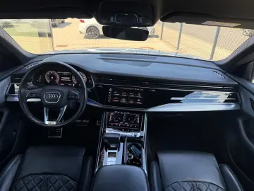 AUDI Q8 S-Line 50 TDI quattro TDI AHK LUFT 22-ZOLL