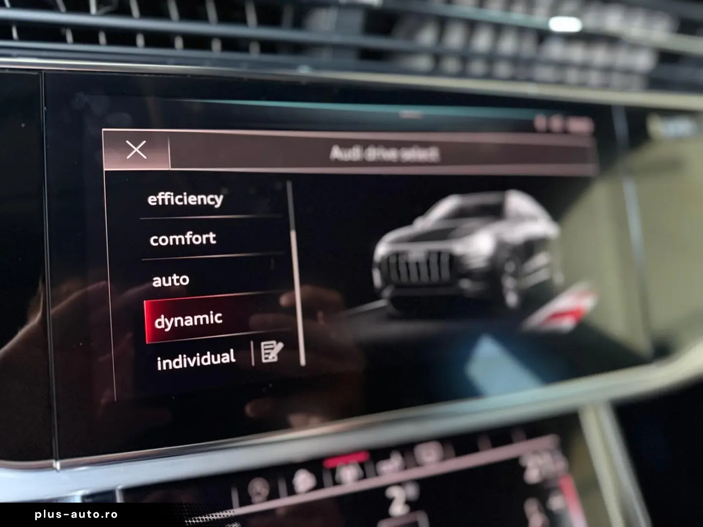 AUDI Q8 S-Line 50 TDI quattro TDI AHK LUFT 22-ZOLL