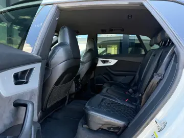 AUDI Q8 S-Line 50 TDI quattro TDI AHK LUFT 22-ZOLL