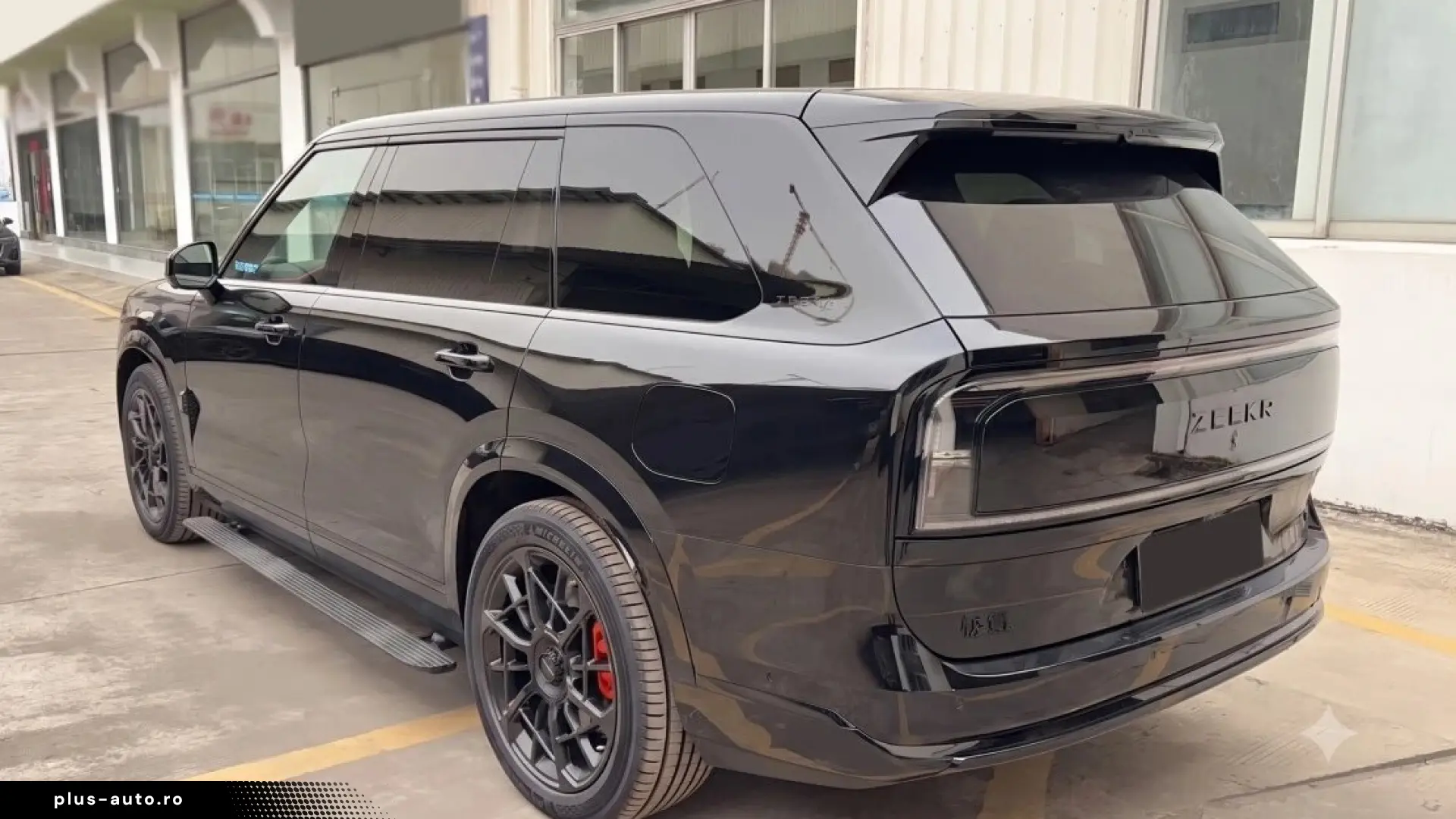 Zeekr 9X Obsidian Black Edition 2.0T 70 kWh PHEV 4WD