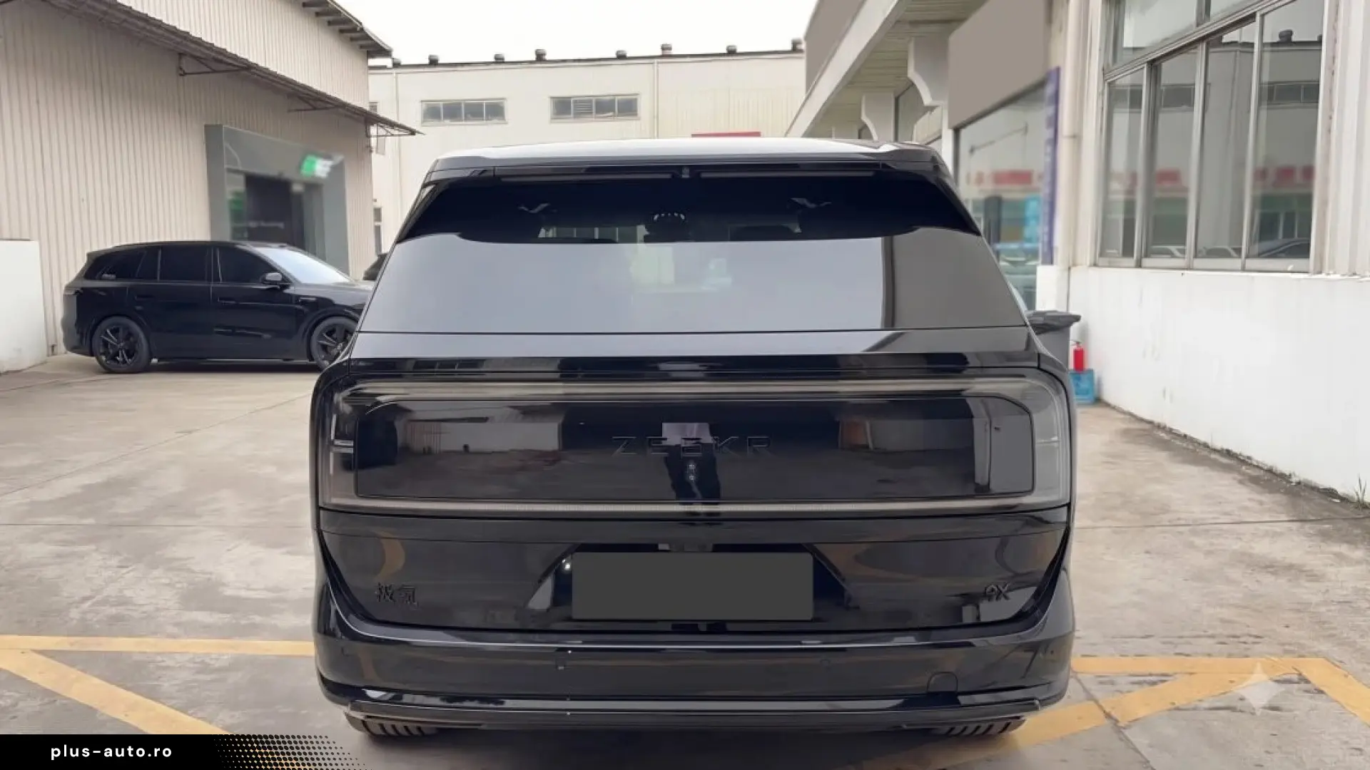 Zeekr 9X Obsidian Black Edition 2.0T 70 kWh PHEV 4WD