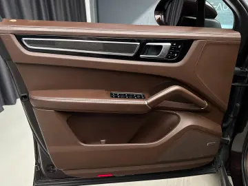 Porsche Cayenne Coupe