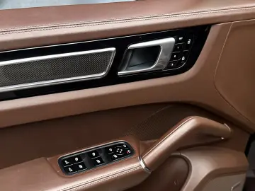Porsche Cayenne Coupe