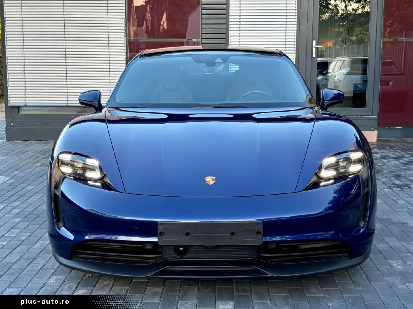PORSCHE Taycan MEMORY PANORAMADACH 360 K NAVI ACC