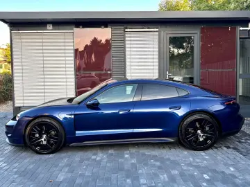 PORSCHE Taycan MEMORY PANORAMADACH 360 K NAVI ACC