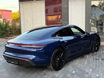 PORSCHE Taycan MEMORY PANORAMADACH 360 K NAVI ACC