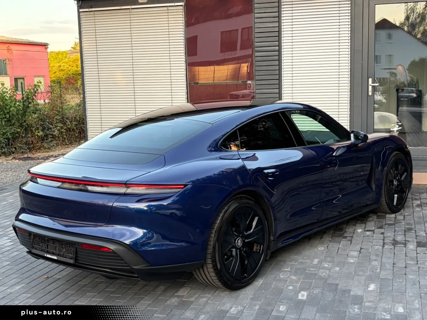 PORSCHE Taycan MEMORY PANORAMADACH 360 K NAVI ACC