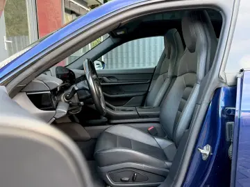 PORSCHE Taycan MEMORY PANORAMADACH 360 K NAVI ACC