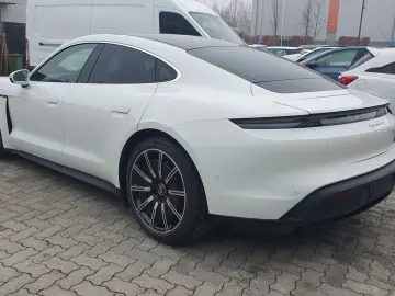 PORSCHE Taycan 4 S 420 KW   Panoramadach Allrad