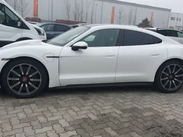PORSCHE Taycan 4 S 420 KW   Panoramadach Allrad