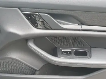 PORSCHE Taycan 4 S 420 KW   Panoramadach Allrad