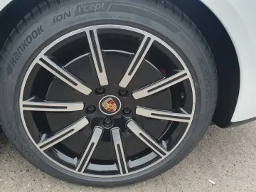 PORSCHE Taycan 4 S 420 KW   Panoramadach Allrad
