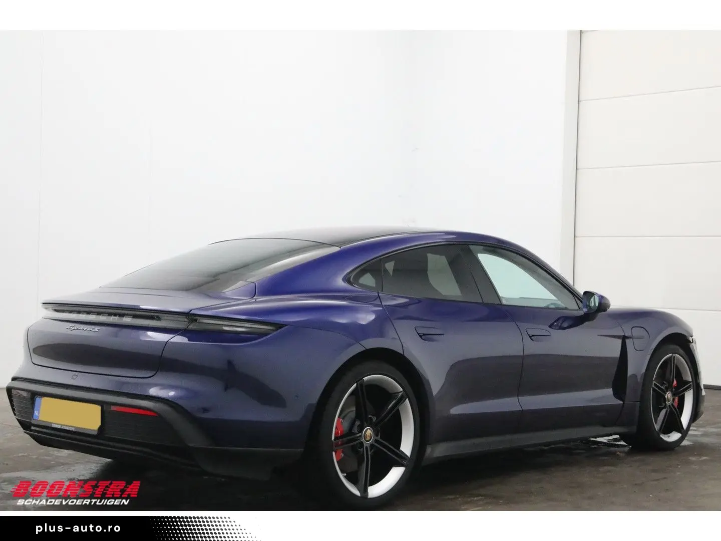 PORSCHE Taycan 4S Performance 93kWh Chrono PASM PDLS  36