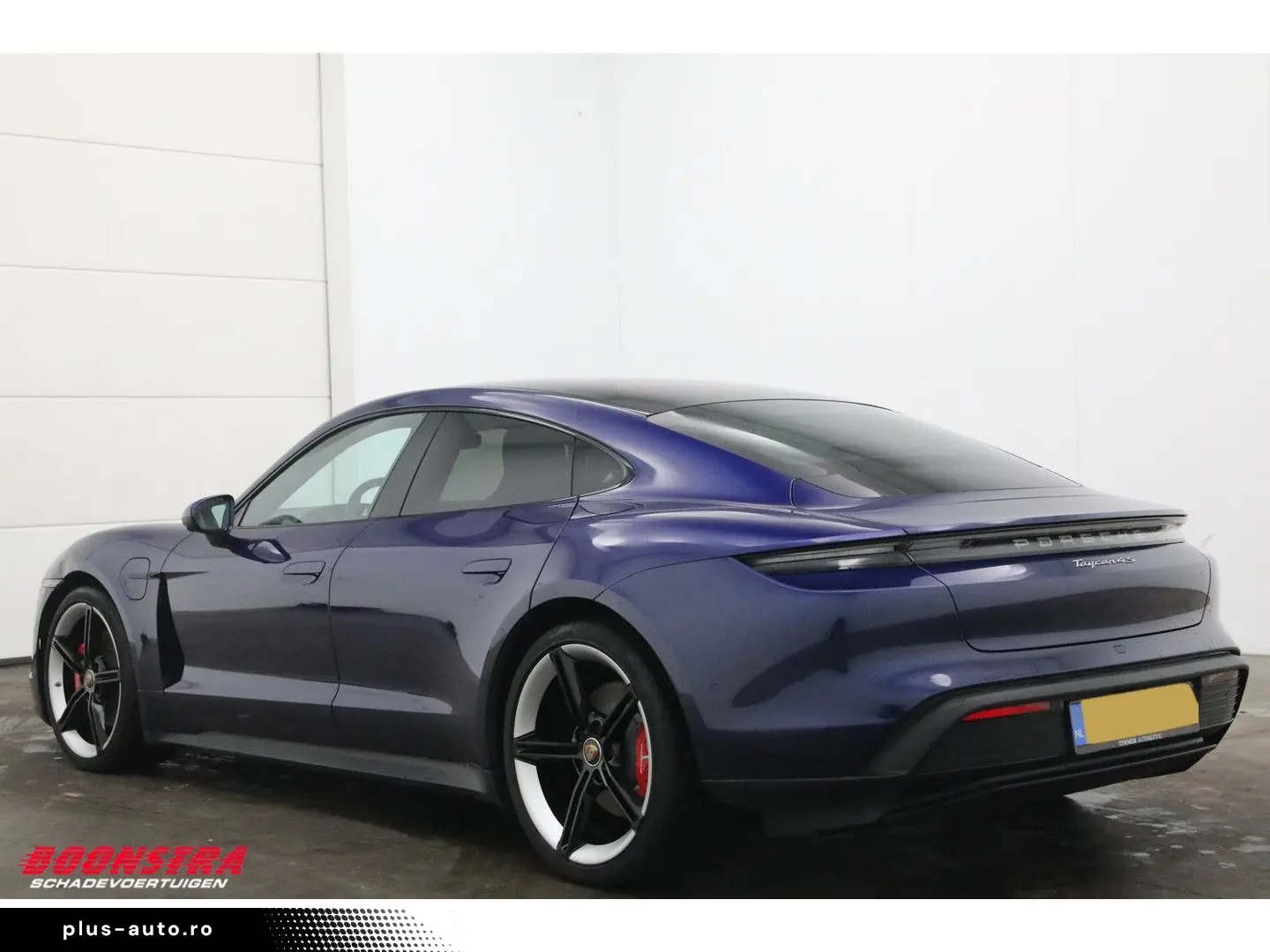 PORSCHE Taycan 4S Performance 93kWh Chrono PASM PDLS  36