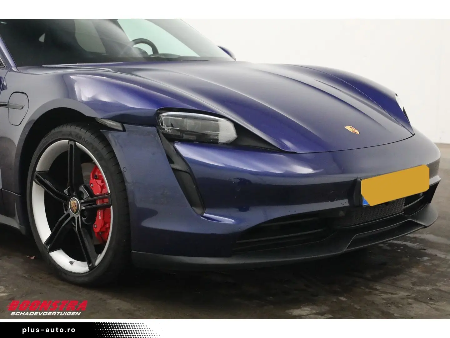 PORSCHE Taycan 4S Performance 93kWh Chrono PASM PDLS  36