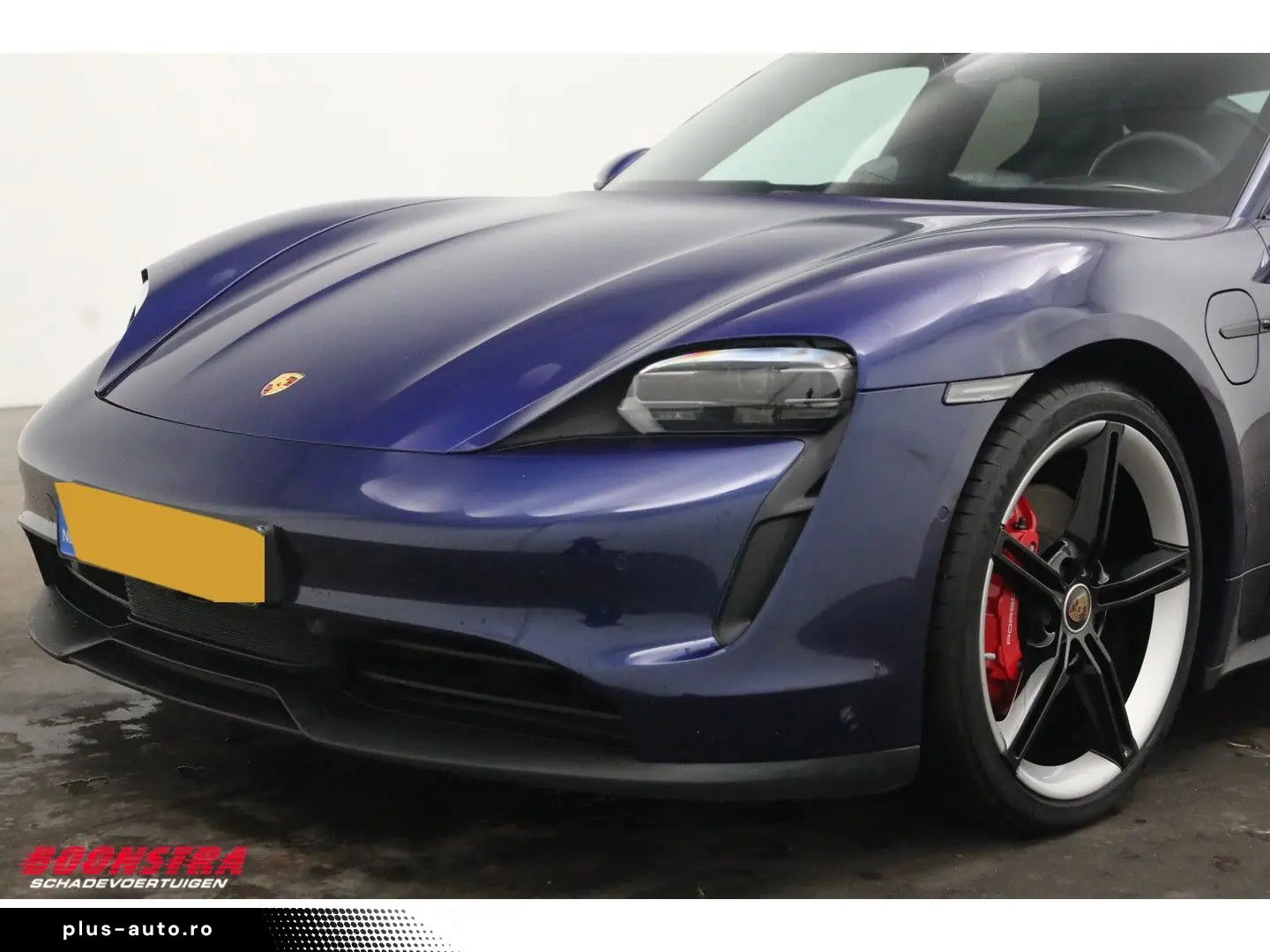 PORSCHE Taycan 4S Performance 93kWh Chrono PASM PDLS  36