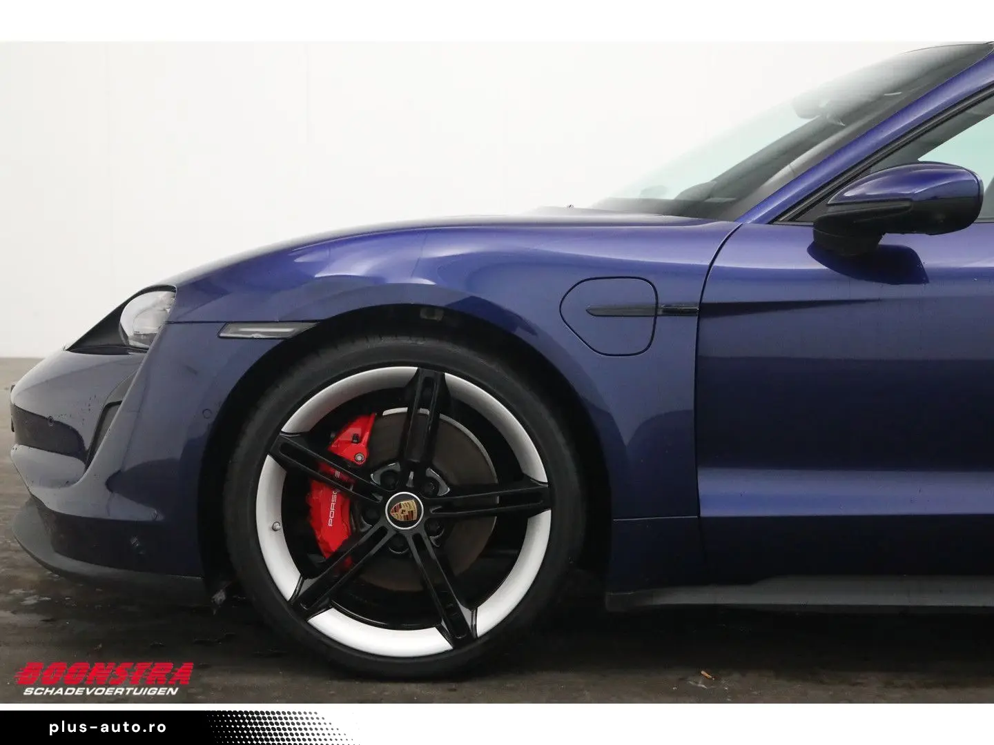 PORSCHE Taycan 4S Performance 93kWh Chrono PASM PDLS  36